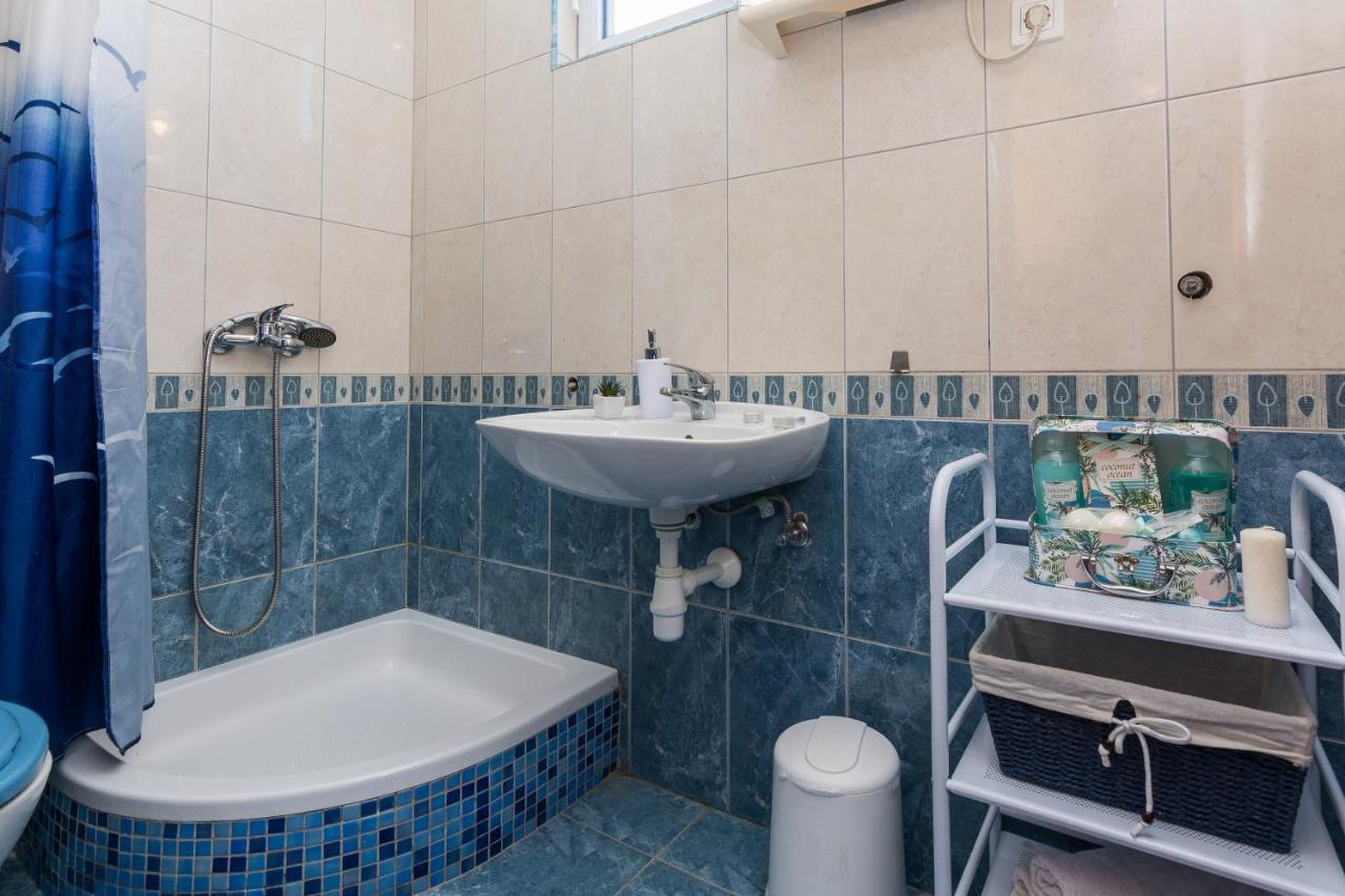 Apartments Marko Sukošan المظهر الخارجي الصورة