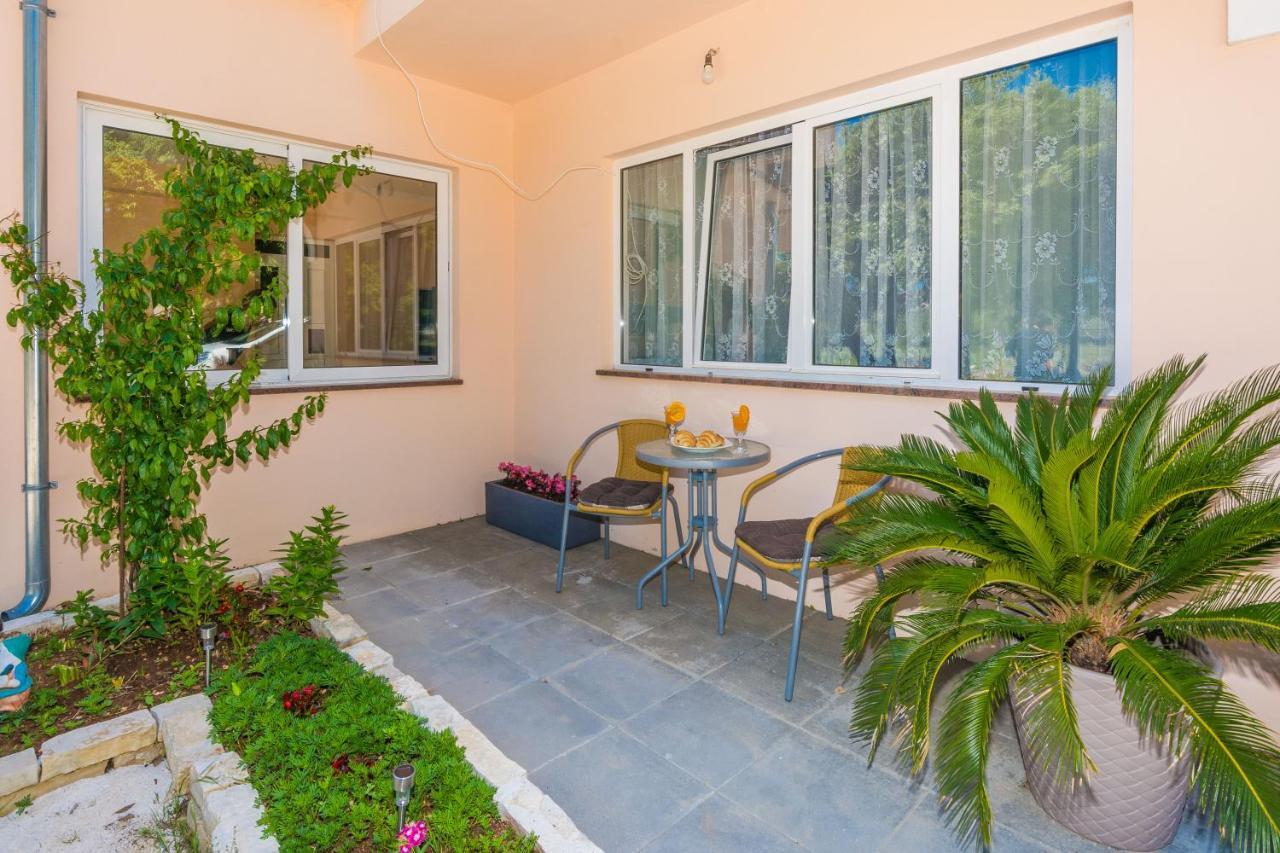 Apartments Marko Sukošan المظهر الخارجي الصورة